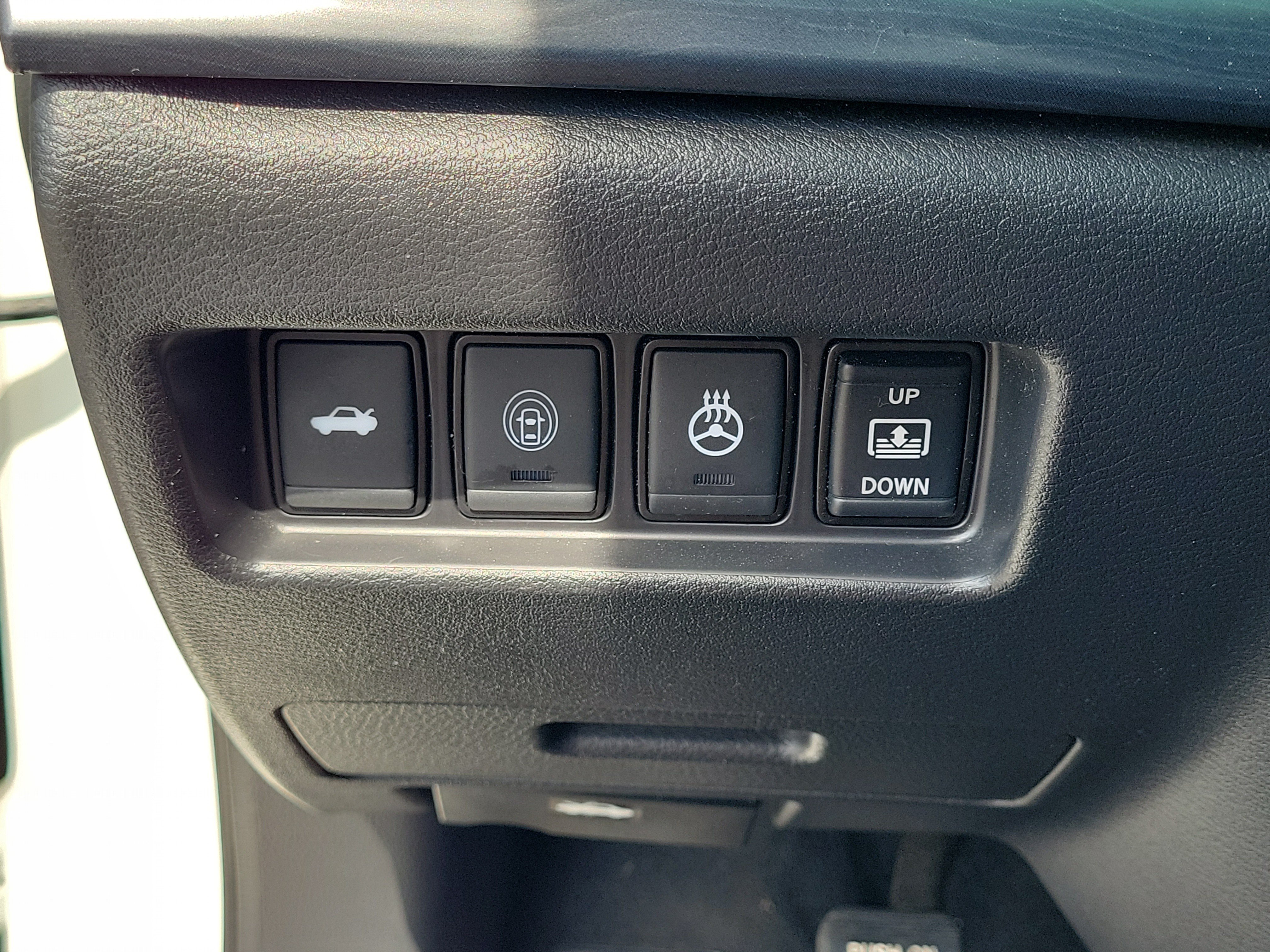 Used 2020 Nissan Maxima Platinum w/ Sport Mat Group FWD image 24