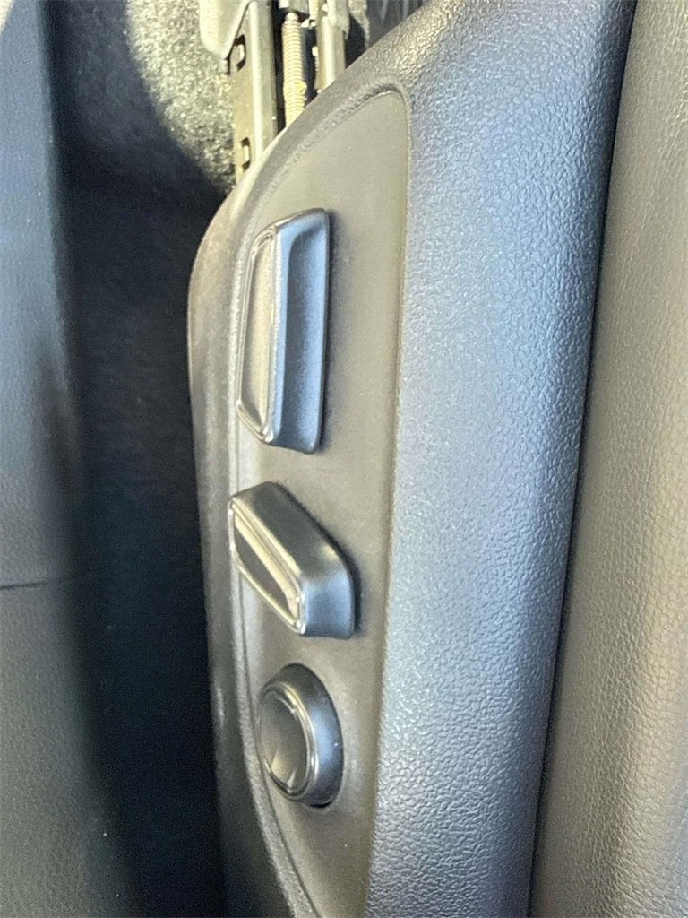 Used 2021 Toyota Highlander XSE image 27