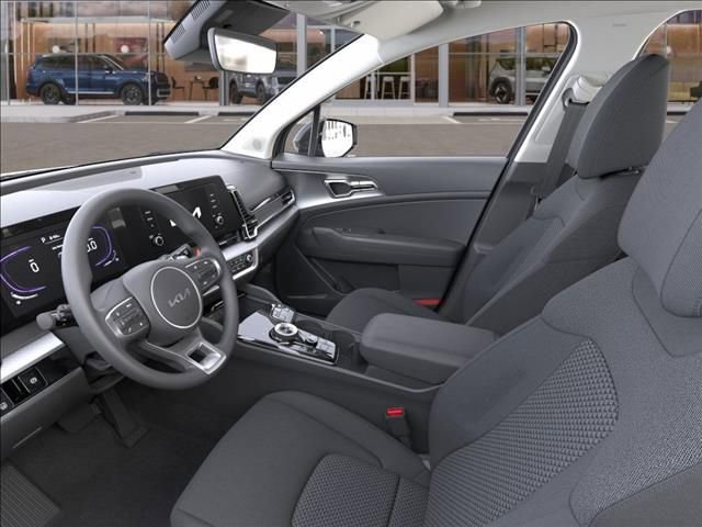 Used 2025 Kia Sportage LX image 17