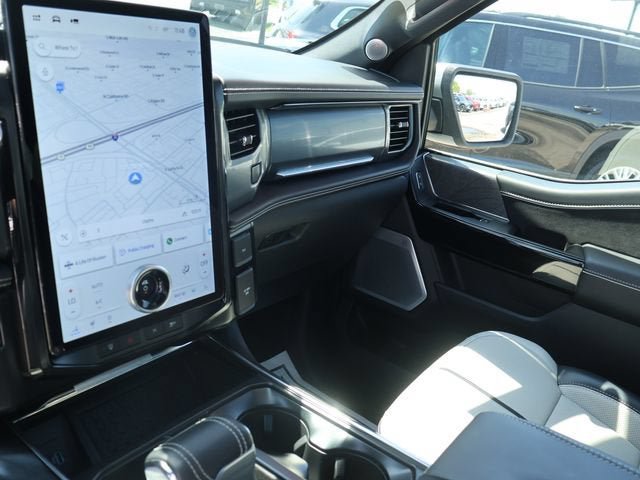 Used 2023 Ford F150 Lightning Platinum AWD/4WD image 26