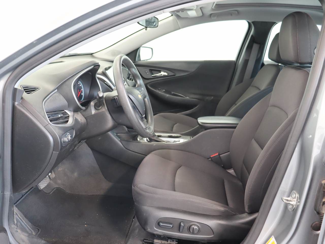 Used 2024 Chevrolet Malibu LT FWD image 8
