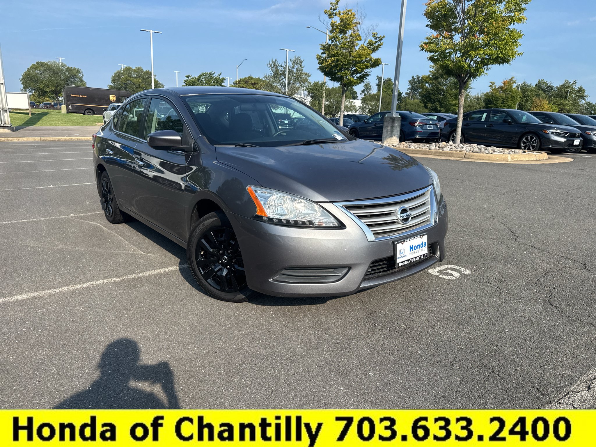 Used 2015 Nissan Sentra S FWD image 1