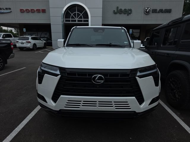 Used 2026 Lexus GX 550 w/ Accessory Package (2T) AWD/4WD image 3