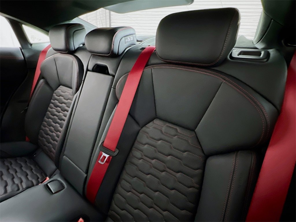 New 2026 Audi RS e-tron GT performance image 21