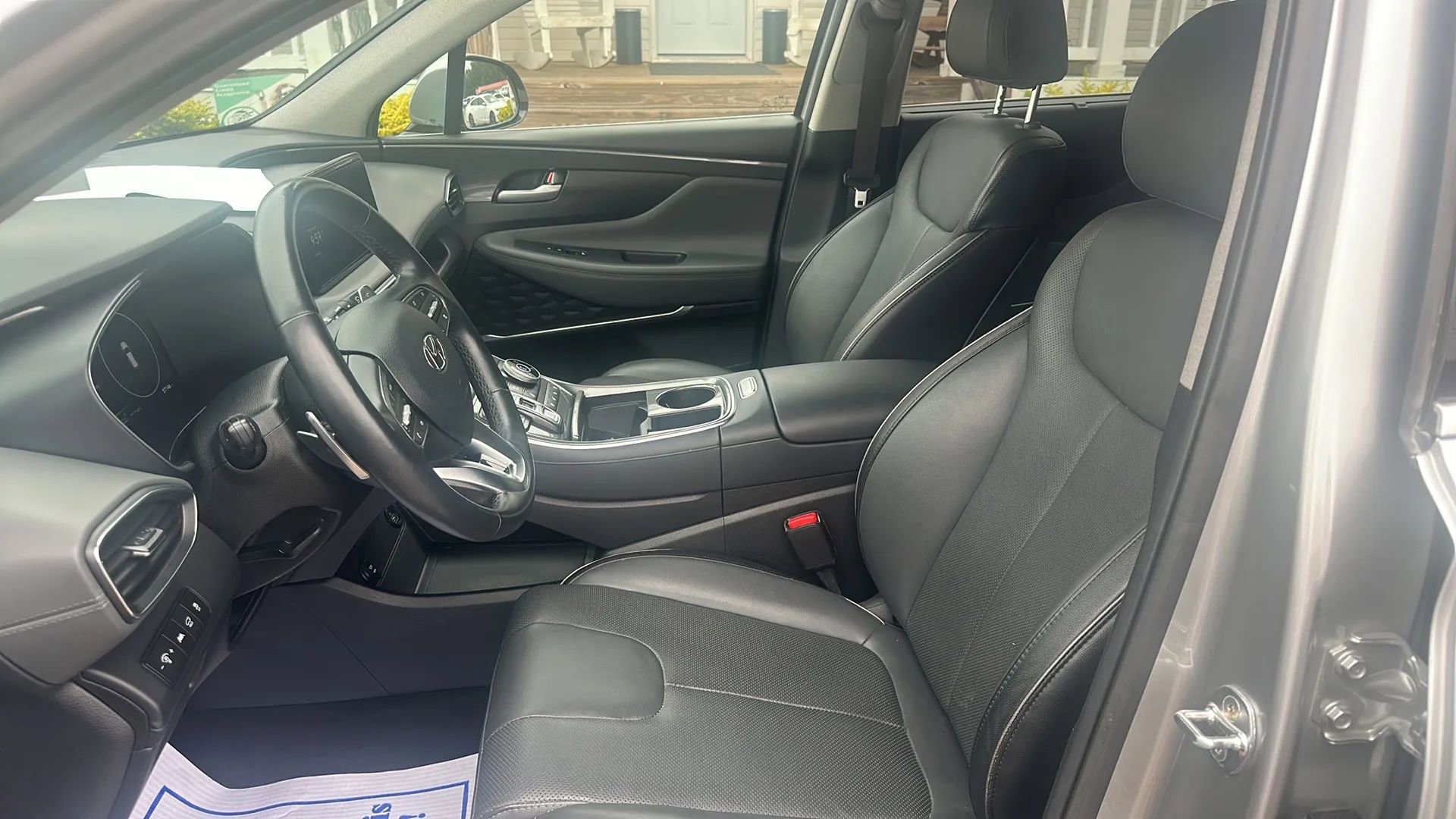 Used 2023 Hyundai Santa Fe Limited image 11