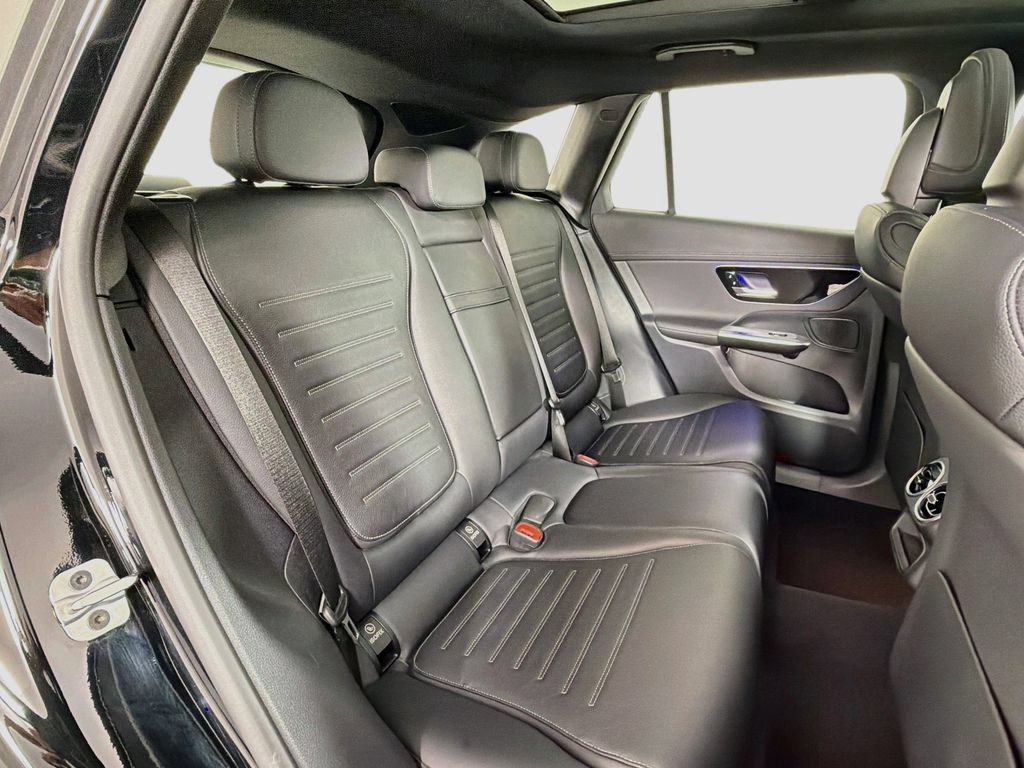 Used 2025 Mercedes-Benz GLC 43 AMG 4MATIC image 27
