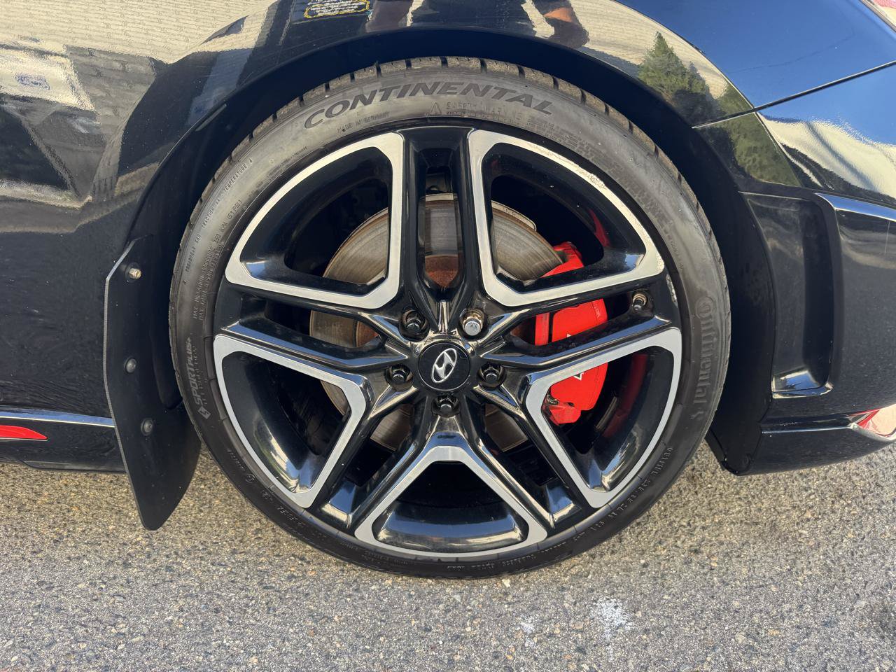 Used 2021 Hyundai Veloster N FWD image 13