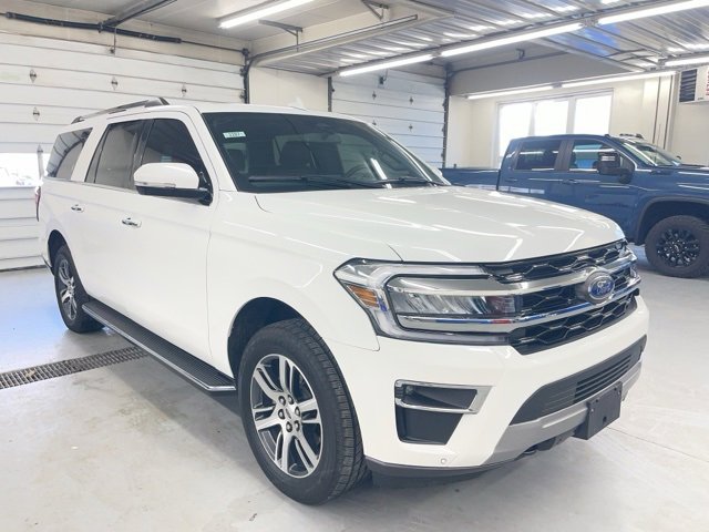 Used 2023 Ford Expedition Max Limited image 4