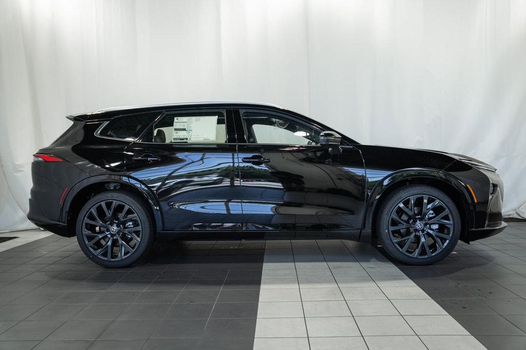 New 2026 Toyota Crown Signia AWD/4WD image 3