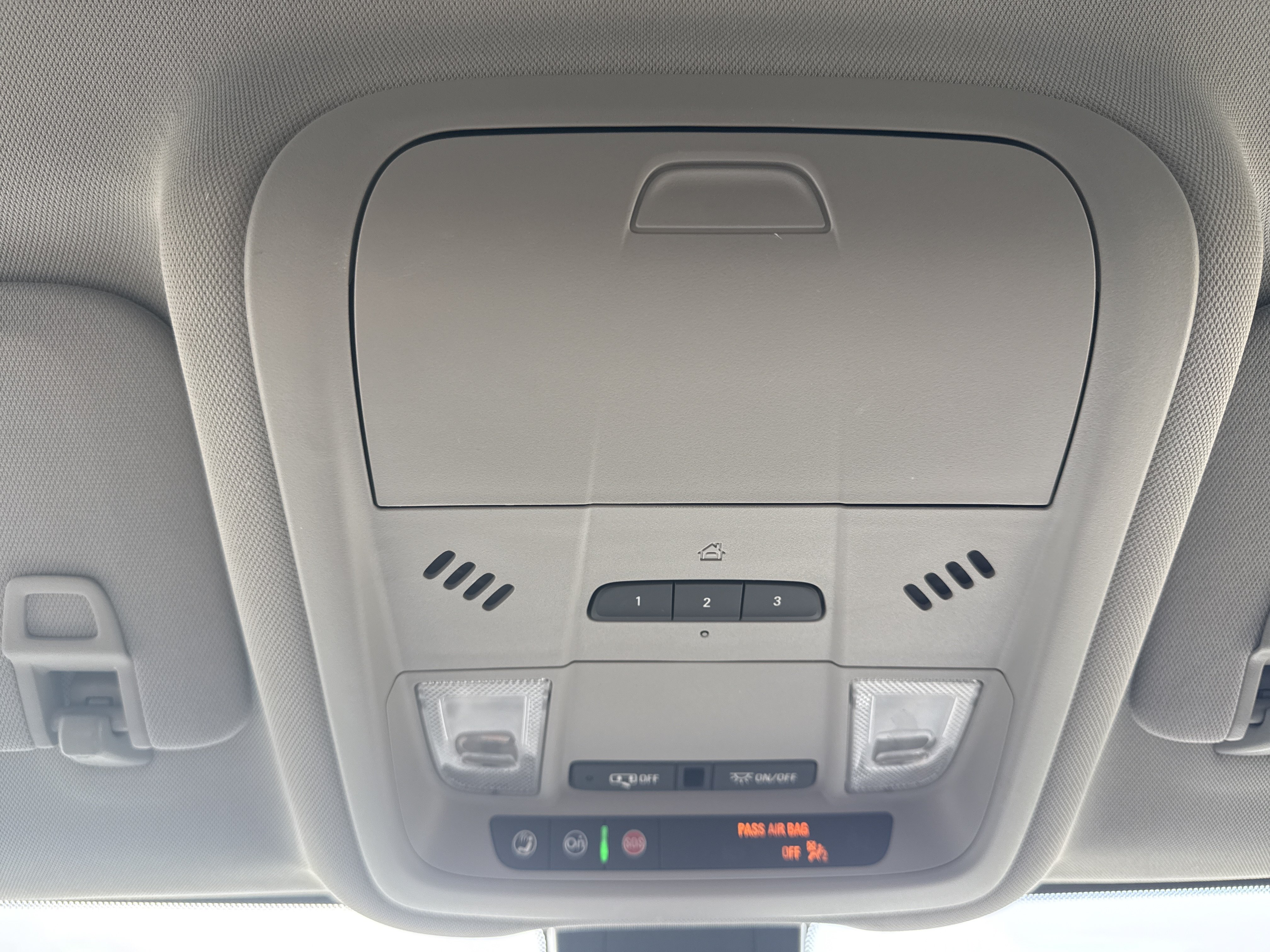 Used 2024 GMC Terrain SLT FWD image 34