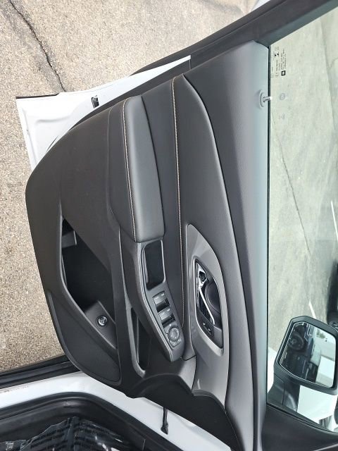 Used 2021 Chevrolet Traverse LT image 32