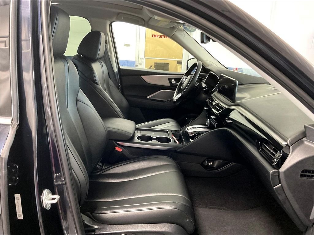 Used 2026 Acura MDX SH-AWD image 11