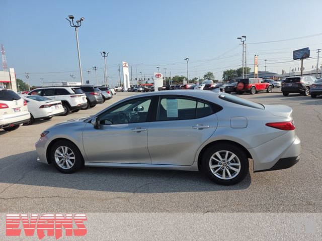 Used 2025 Toyota Camry LE FWD image 26