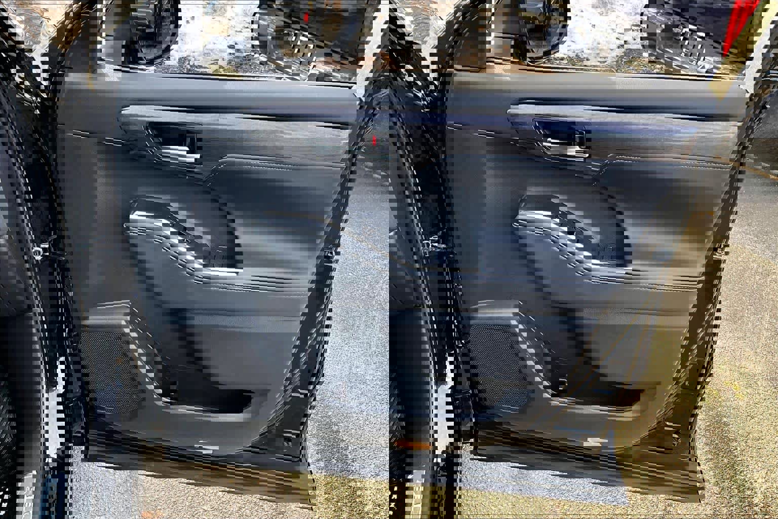 Used 2025 Toyota Highlander Platinum image 22