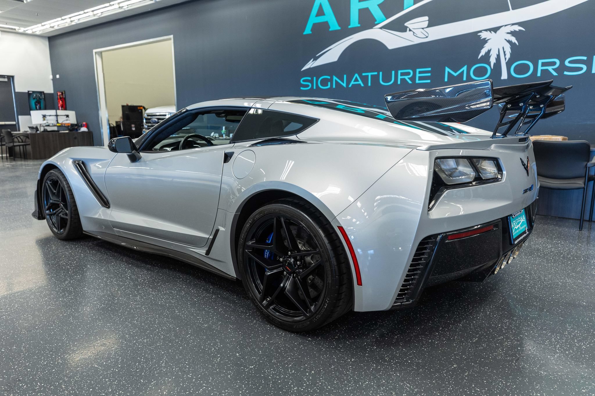 Used 2019 Chevrolet Corvette ZR1 RWD image 9