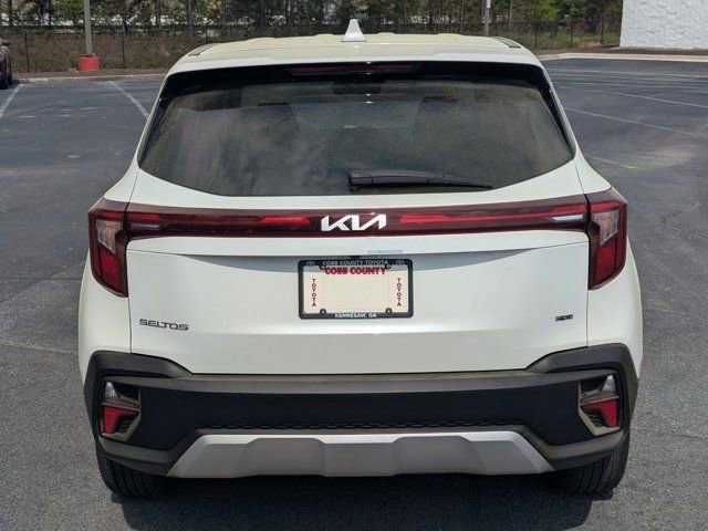 Used 2024 Kia Seltos LX AWD/4WD image 6