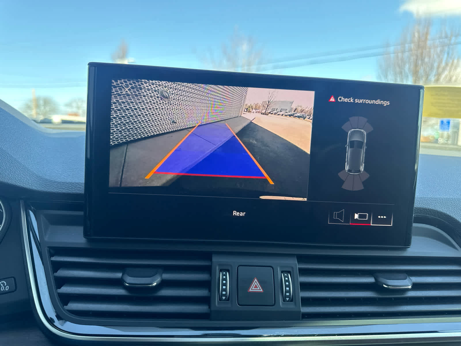 Used 2023 Audi Q5 2.0T Premium w/ Convenience Package image 10