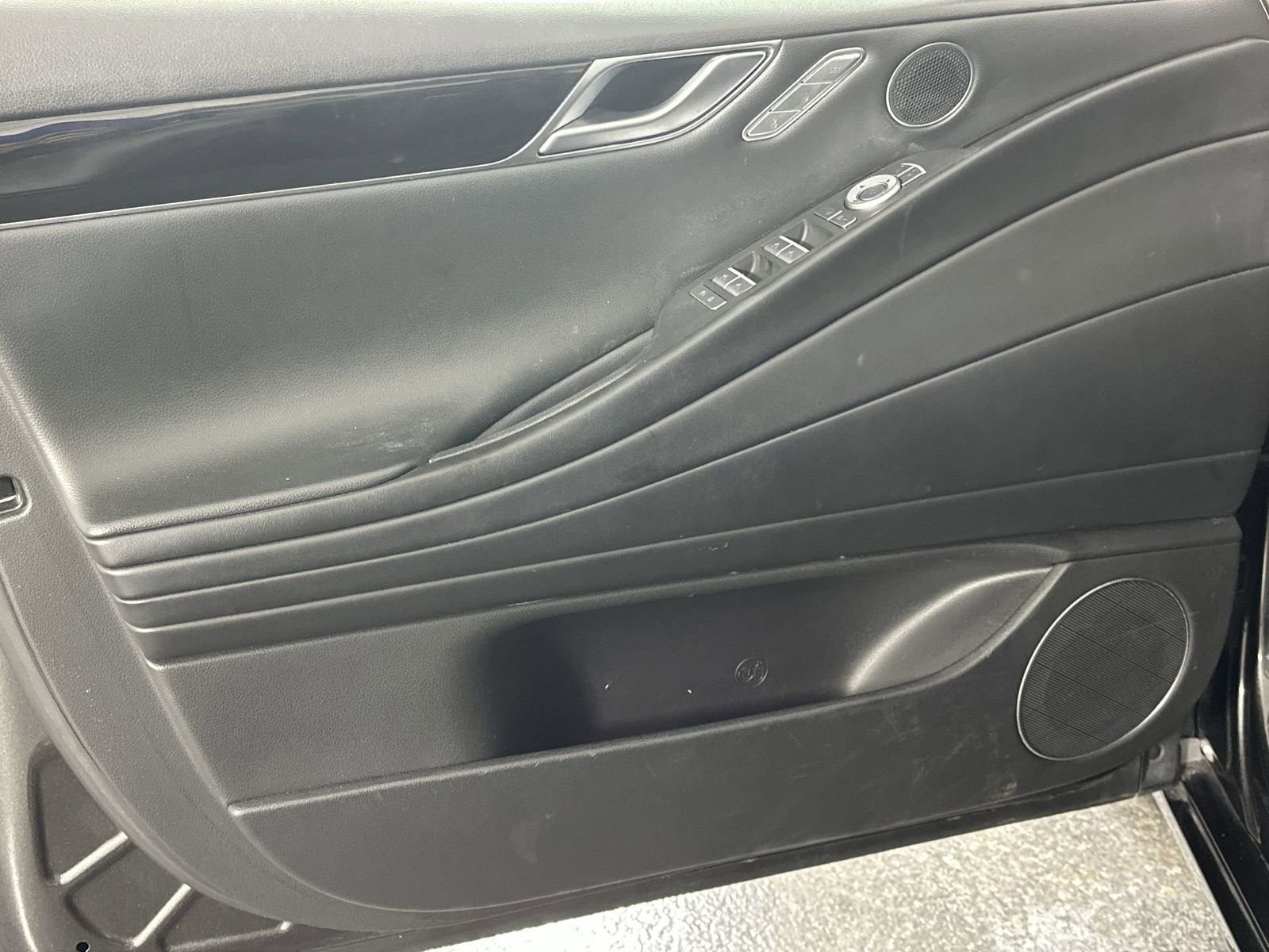 Used 2023 Genesis G80 2.5T image 33