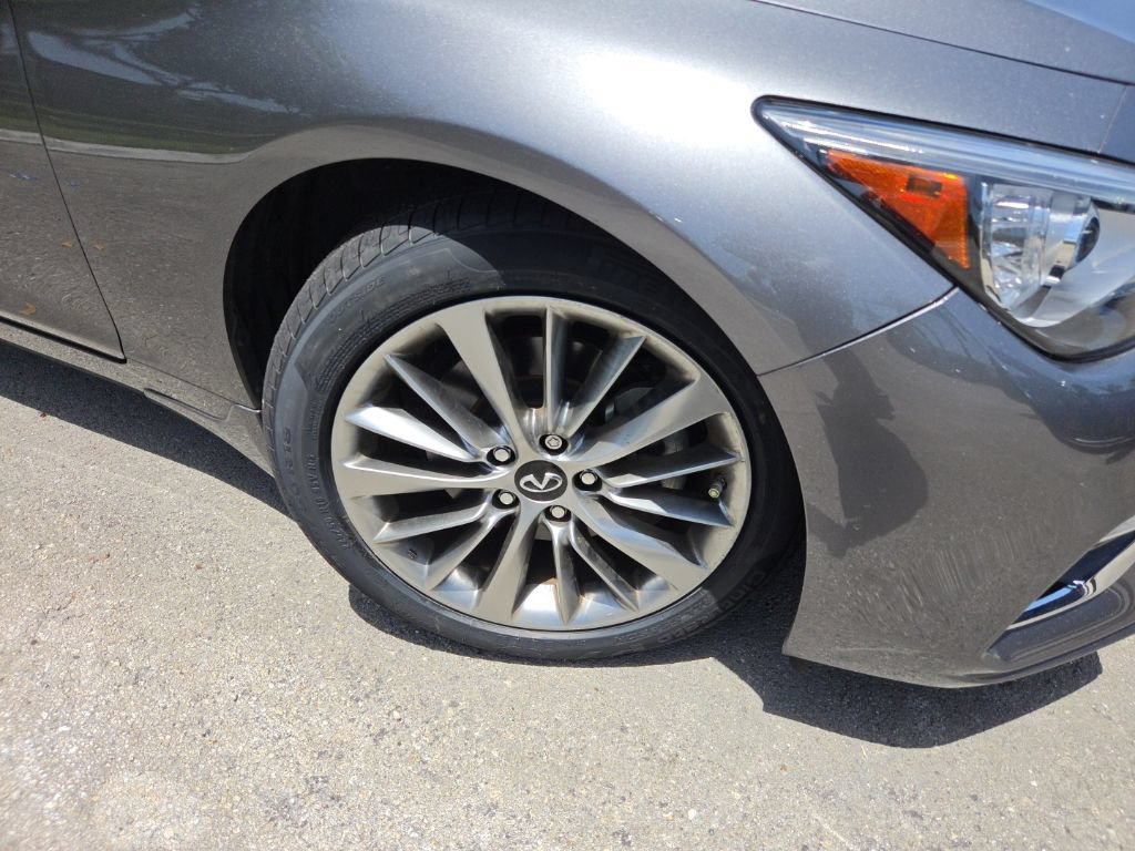 Used 2023 INFINITI Q50 Luxe w/ Cargo Package RWD image 3