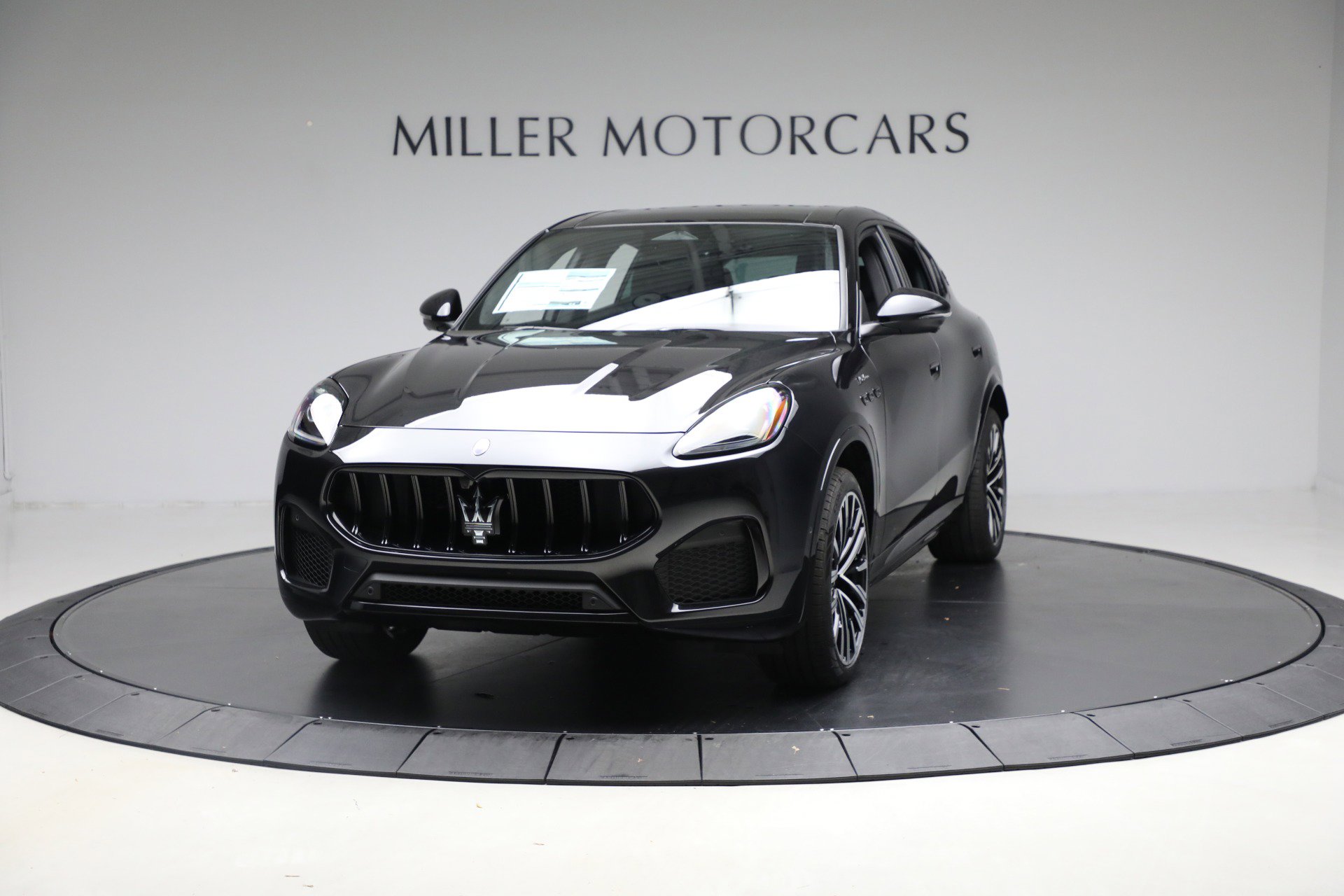 New 2025 Maserati Grecale Modena image 2