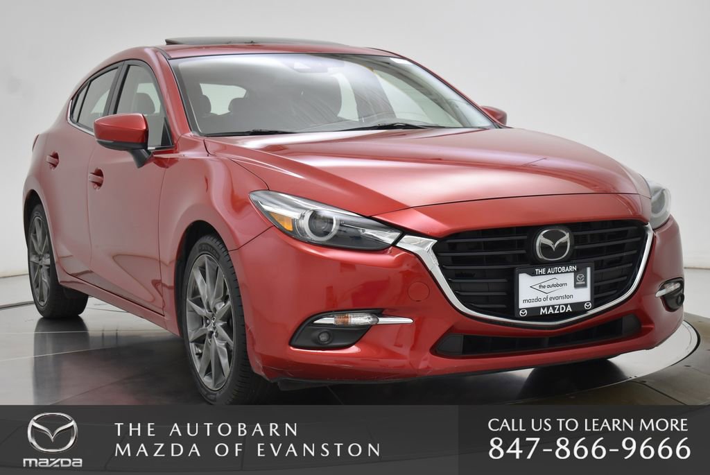 Used 2018 MAZDA MAZDA3 Grand Touring w/ Premium Equipment Package FWD image 12