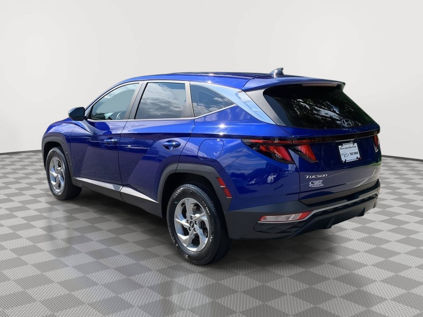 Used 2022 Hyundai Tucson SE AWD/4WD image 3