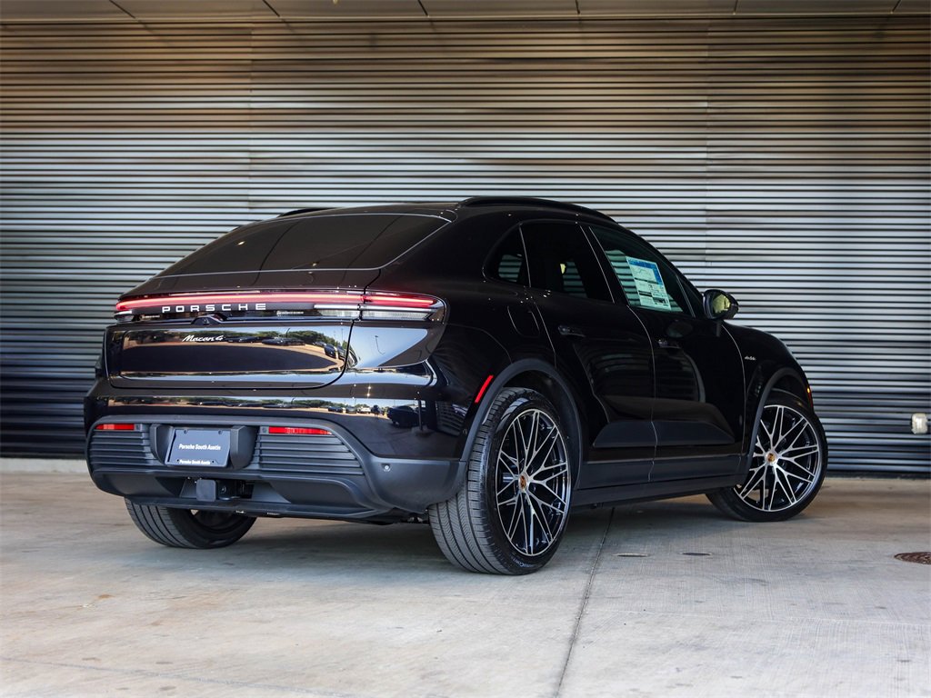New 2025 Porsche Macan 4 Electric image 7