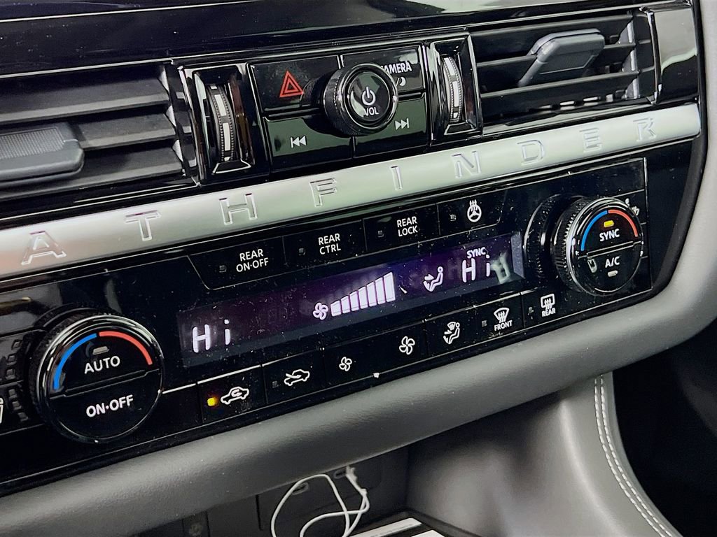 New 2026 Nissan Pathfinder Platinum image 13