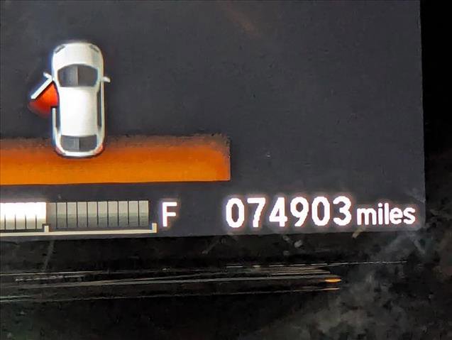 Used 2021 Honda HR-V EX-L image 11