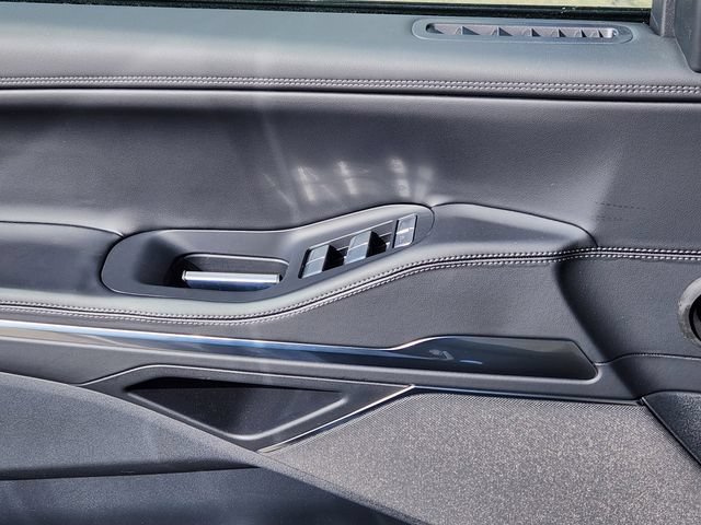 New 2026 Lincoln Navigator Reserve w/ Jet Appearance Package AWD/4WD image 9