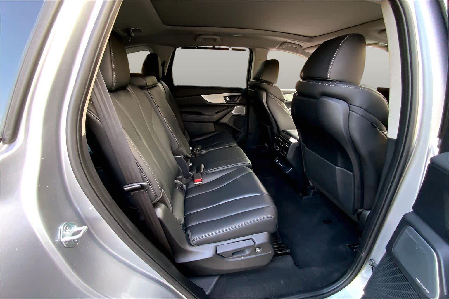 Used 2026 Acura MDX w/ Technology Package FWD image 20