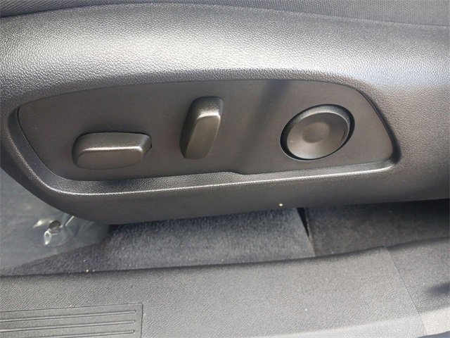 Used 2025 Chevrolet Equinox ACTIV w/ Safety and Technology Package image 12