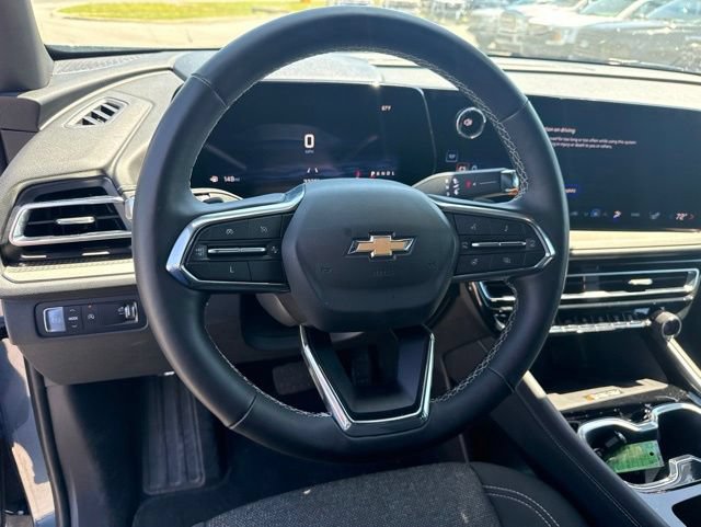 Certified 2025 Chevrolet Traverse LT FWD image 13