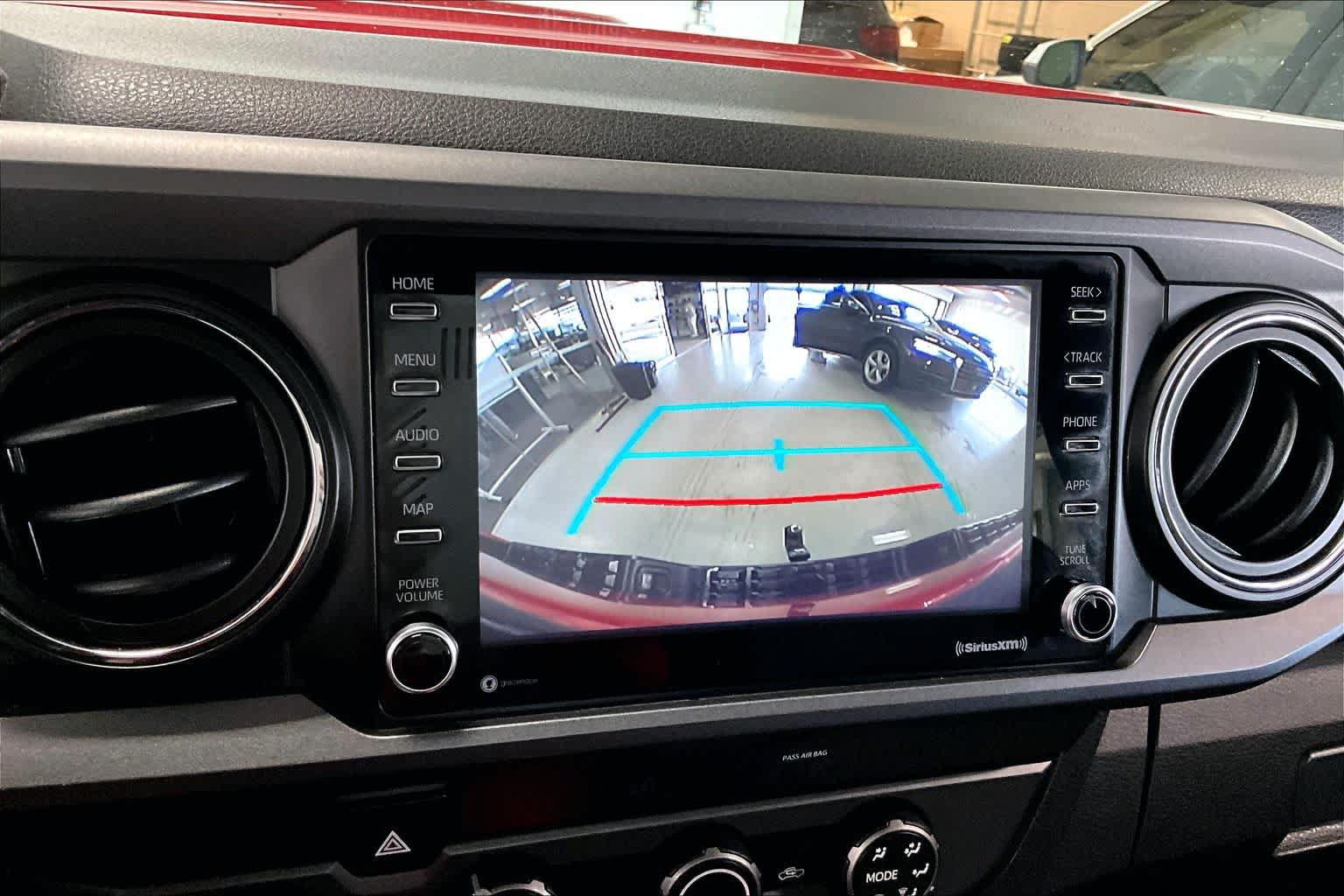 Used 2020 Toyota Tacoma TRD Sport AWD/4WD image 23