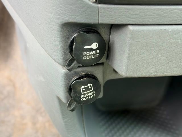 Used 2007 Chrysler Town & Country Touring image 14