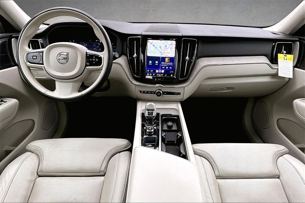Used 2023 Volvo XC60 B5 Ultimate image 7