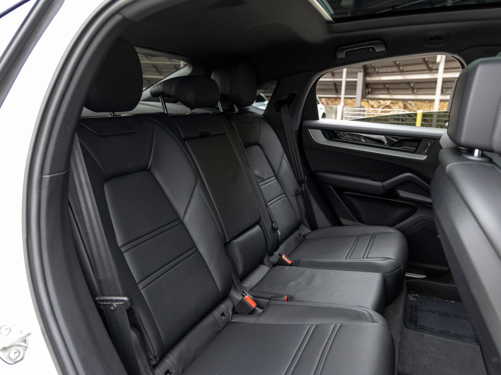 Certified 2026 Porsche Cayenne Coupe AWD/4WD image 52