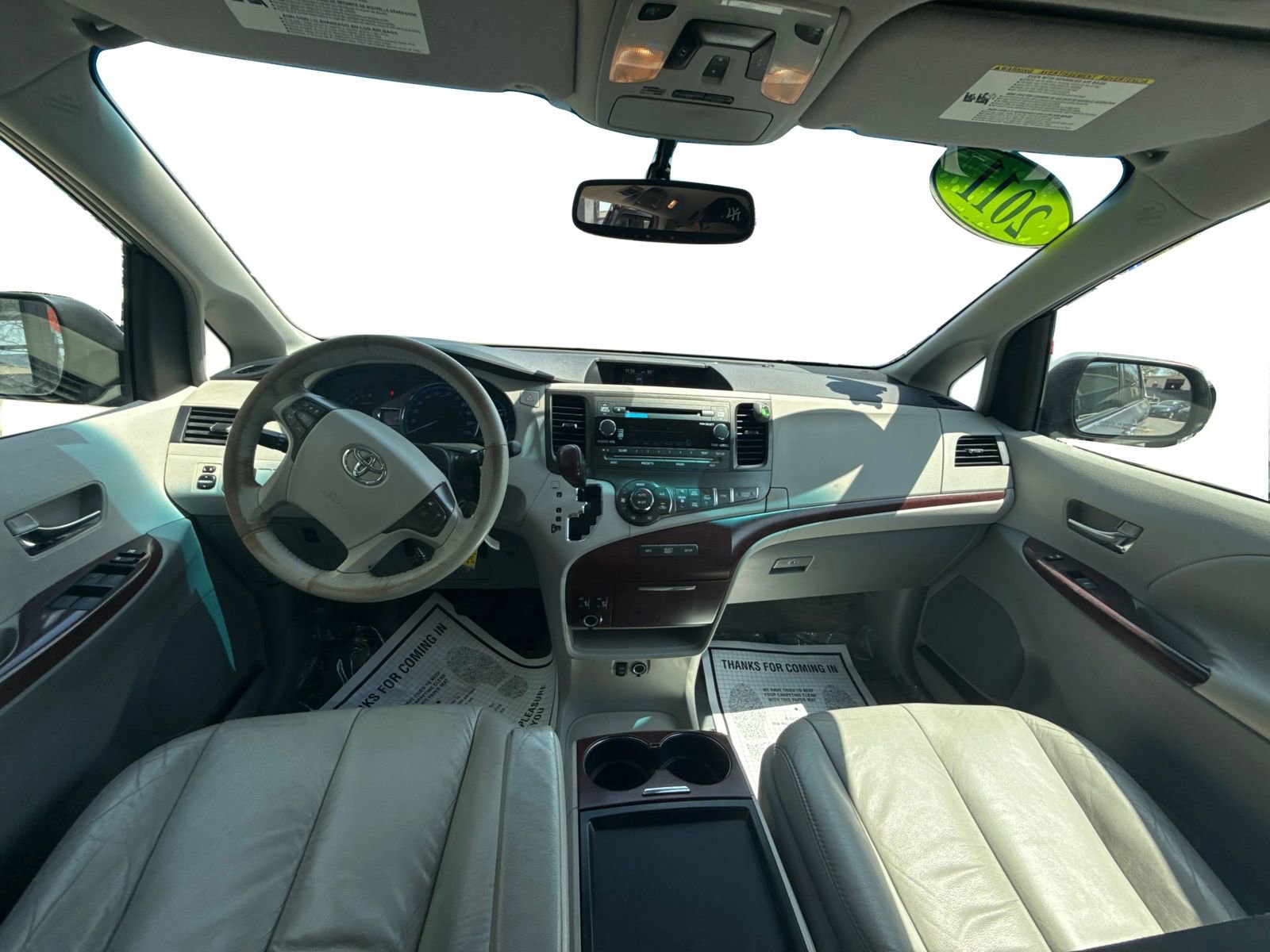 Used 2011 Toyota Sienna XLE FWD image 21