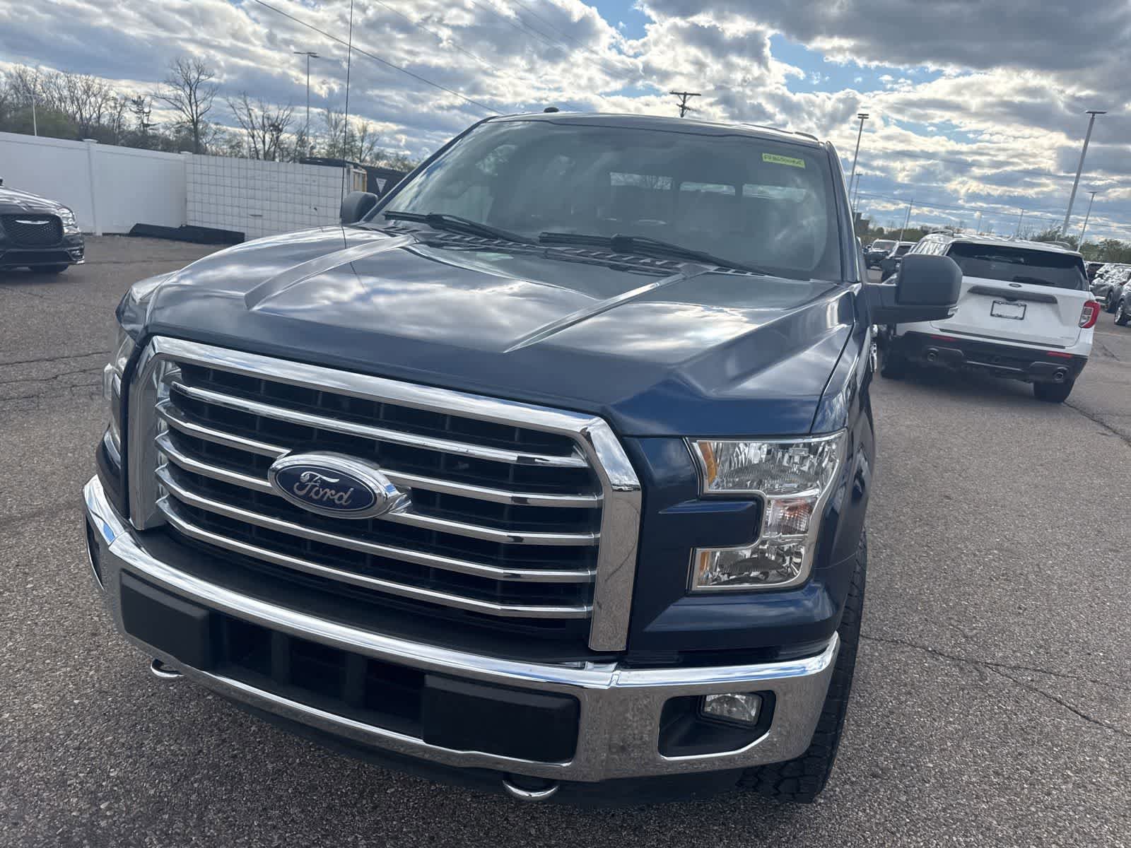 Used 2015 Ford F150 XLT w/ Equipment Group 302A Luxury AWD/4WD image 5