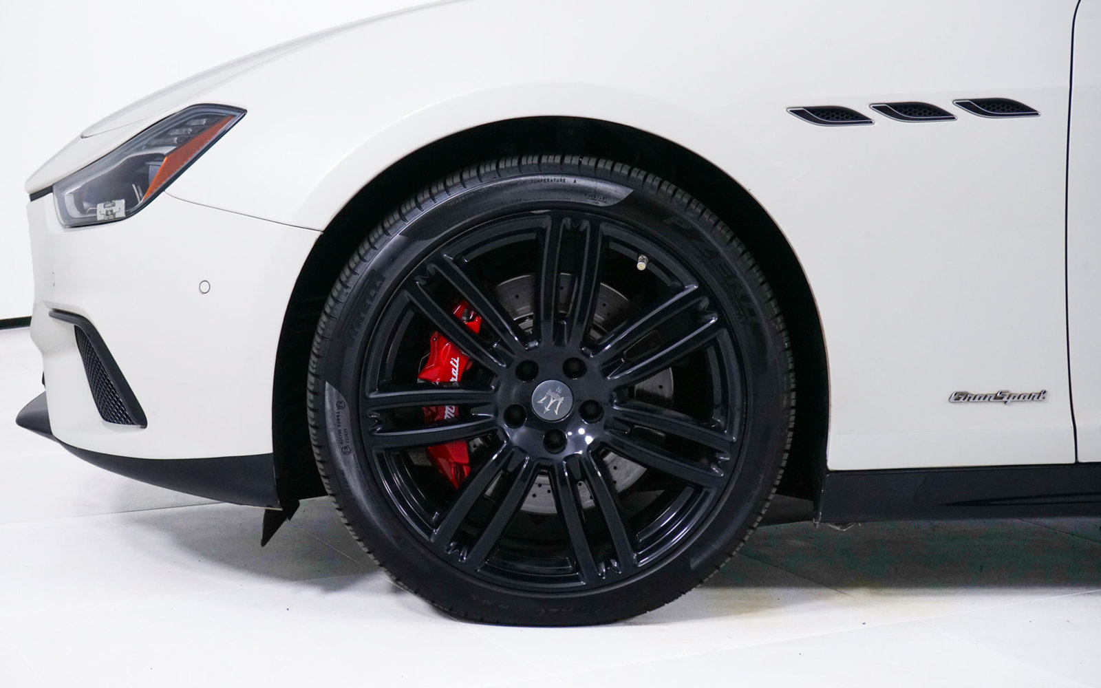 Used 2018 Maserati Ghibli S GranSport Q4 AWD/4WD image 11
