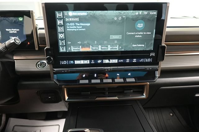 Used 2024 GMC Hummer EV 3X AWD/4WD image 10