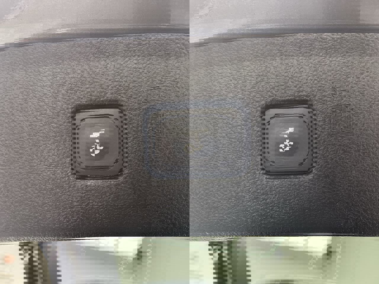 Used 2024 Ford Edge SEL w/ Convenience Package image 30