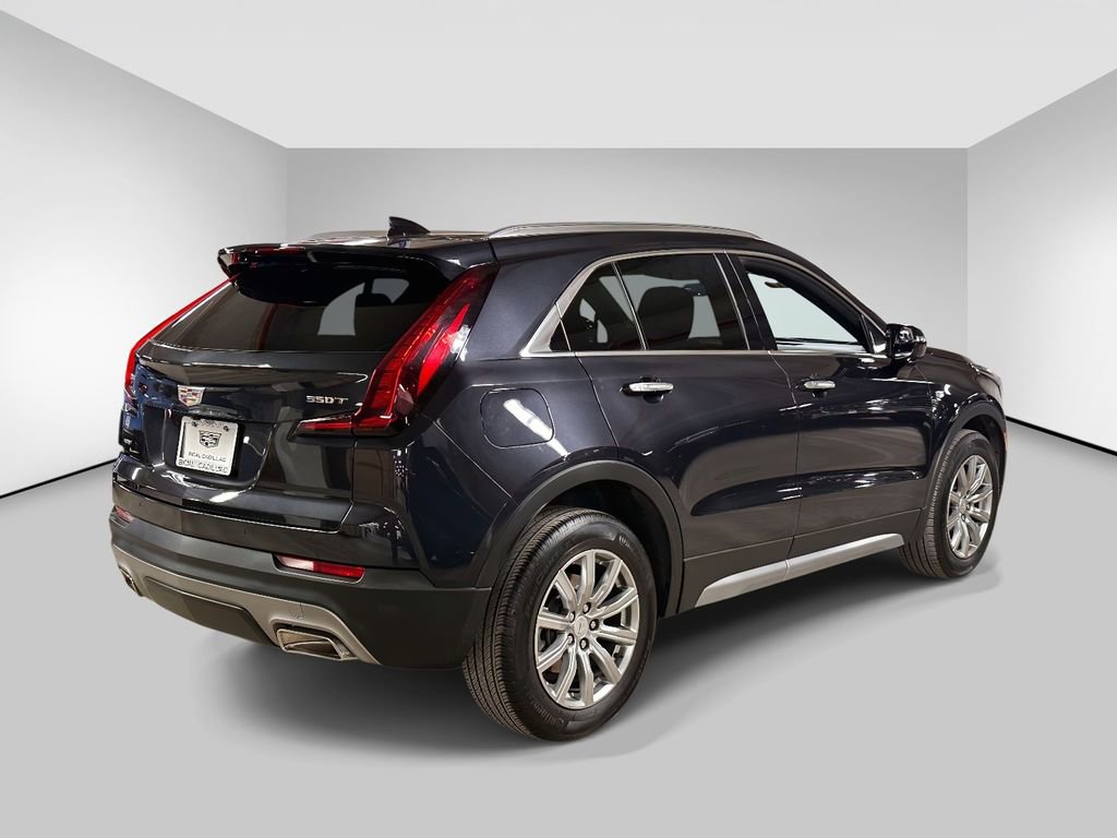 Used 2023 Cadillac XT4 Premium Luxury image 5