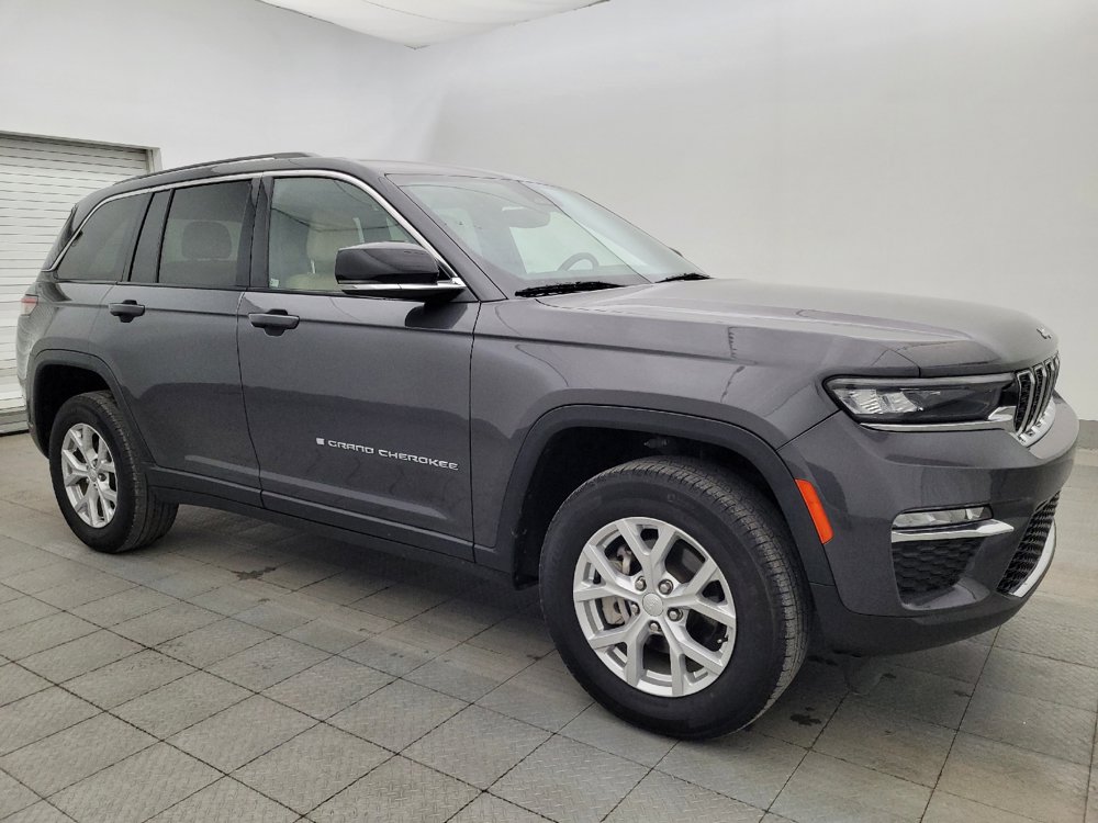 Used 2023 Jeep Grand Cherokee Limited RWD image 11