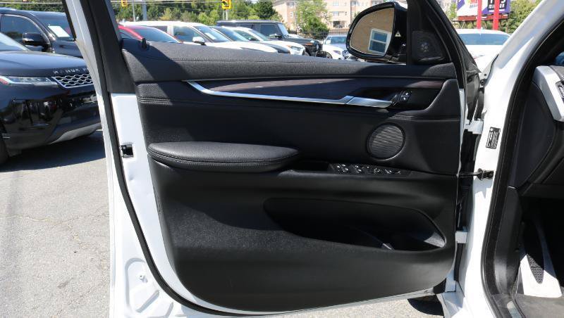 Used 2019 BMW X6 xDrive35i w/ M Sport Package AWD/4WD image 8
