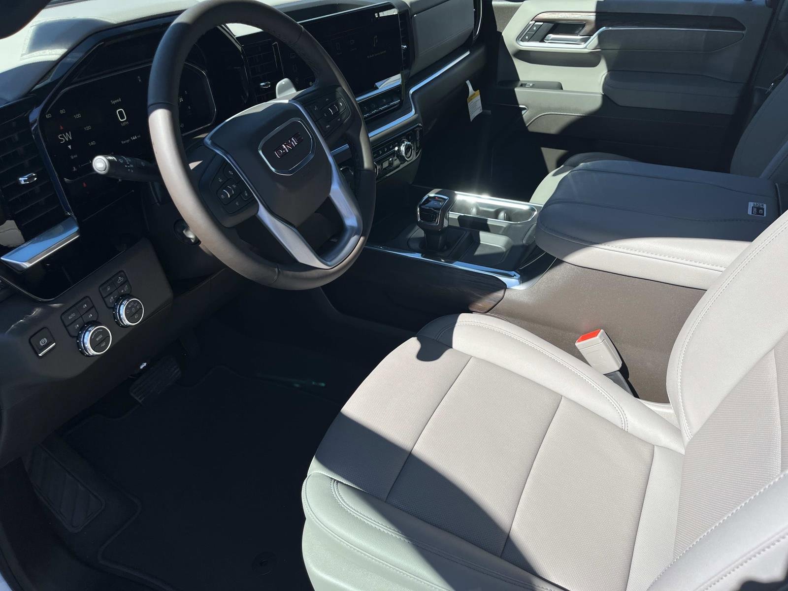 New 2026 GMC Sierra 1500 SLT w/ SLT Premium Plus Package image 23