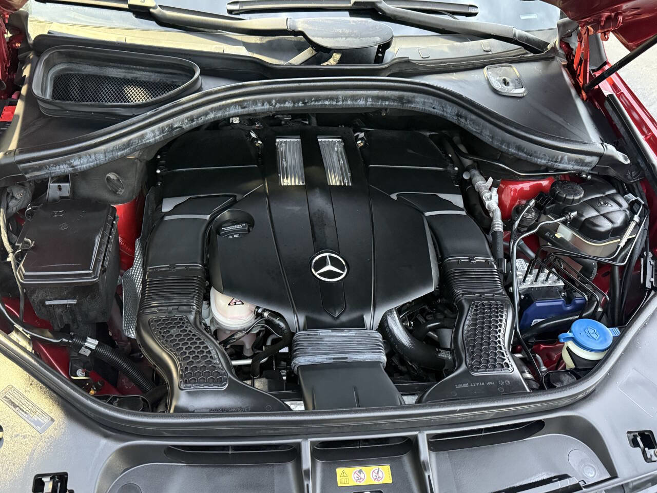 Used 2016 Mercedes-Benz GLE 400 4MATIC w/ Parking Assist Package image 29