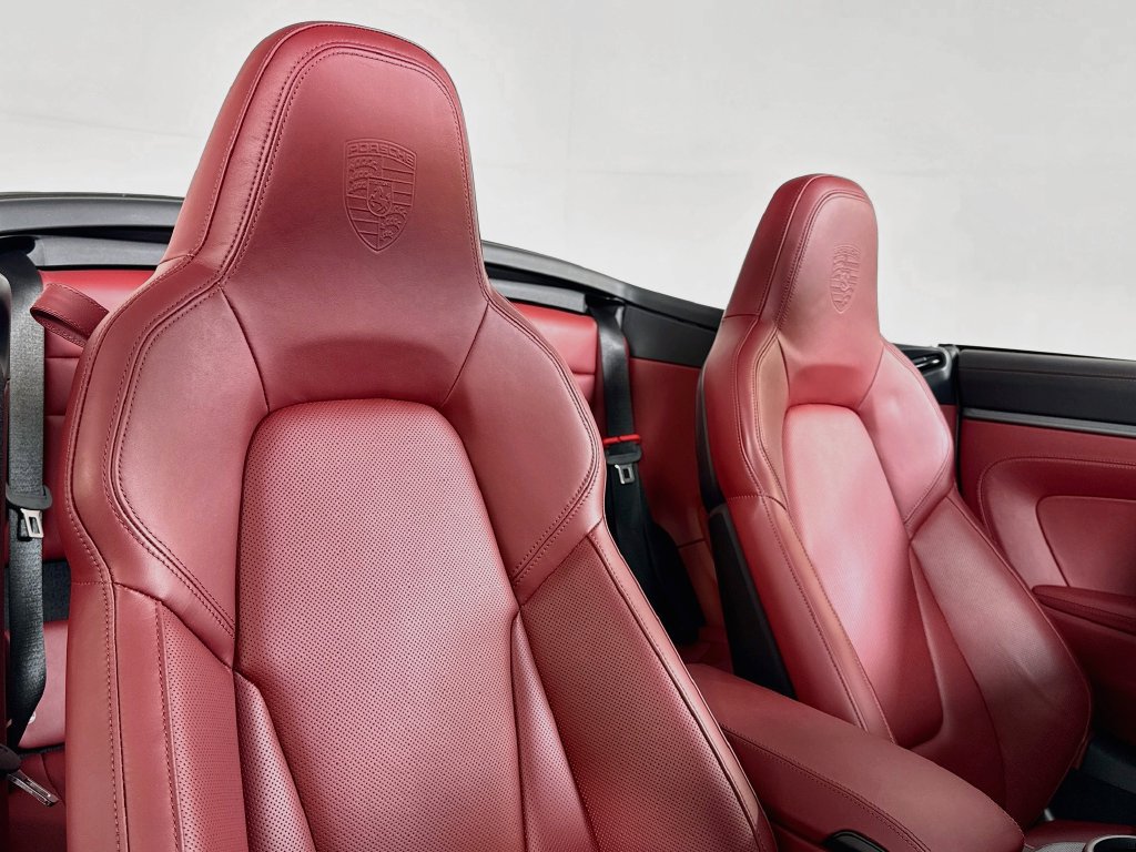 Certified 2024 Porsche 911 Carrera RWD image 18