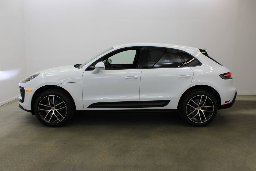 New 2026 Porsche Macan image 2