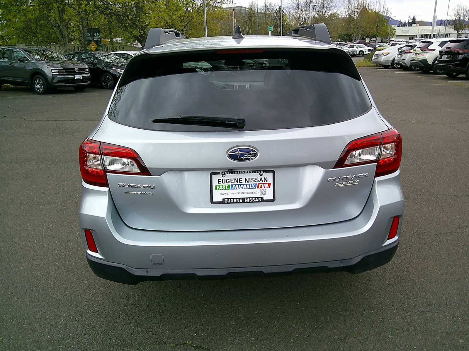 Used 2017 Subaru Outback 2.5i Premium image 4